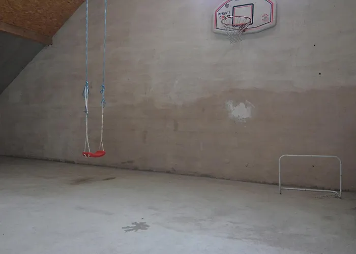 Сasa de vacaciones Gruppenfreundliche In Liesen *